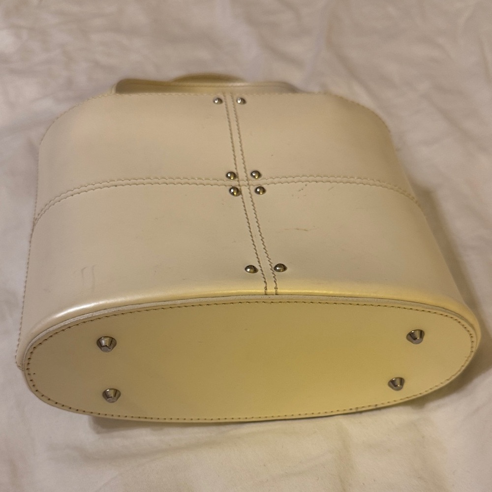 Bloomingdale's Cream Tote Bag - Picture 3 of 4
